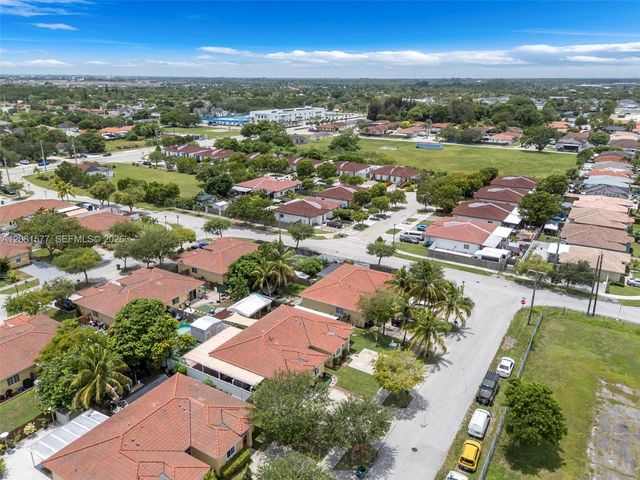 12260 SW 214th St 2, Miami, FL 33177