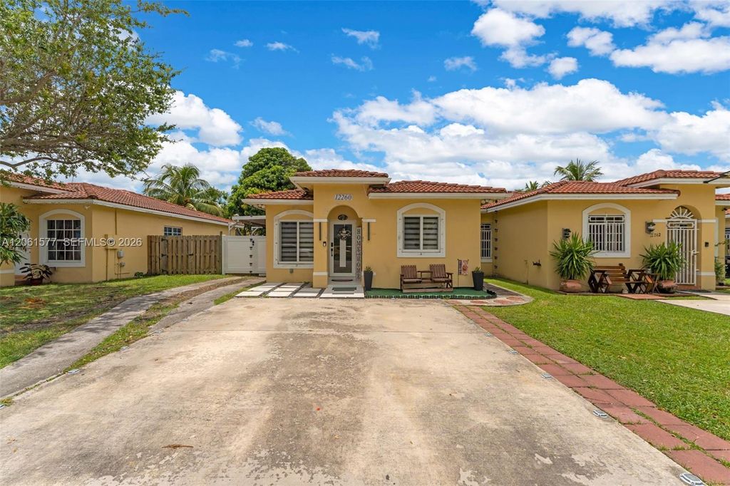 12260 SW 214th St 2, Miami, FL 33177
