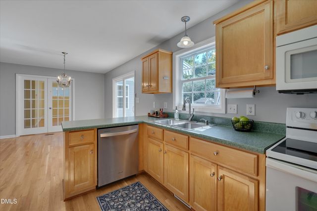 204 Esteban Court, Mebane, NC 27302