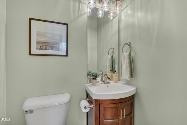 204 Esteban Court, Mebane, NC 27302