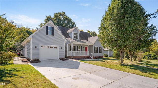 204 Esteban Court, Mebane, NC 27302