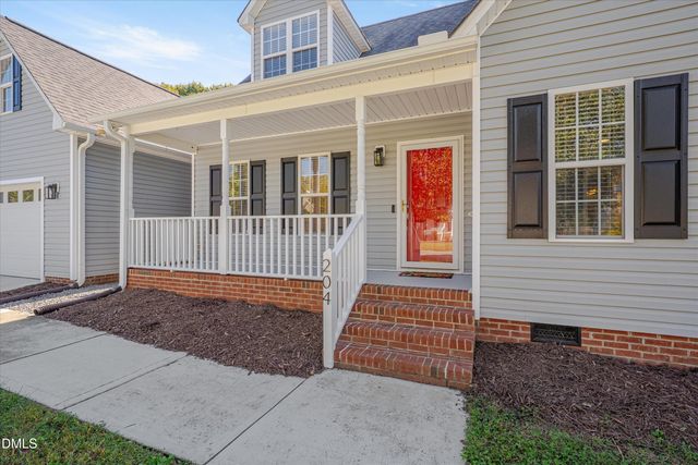 204 Esteban Court, Mebane, NC 27302