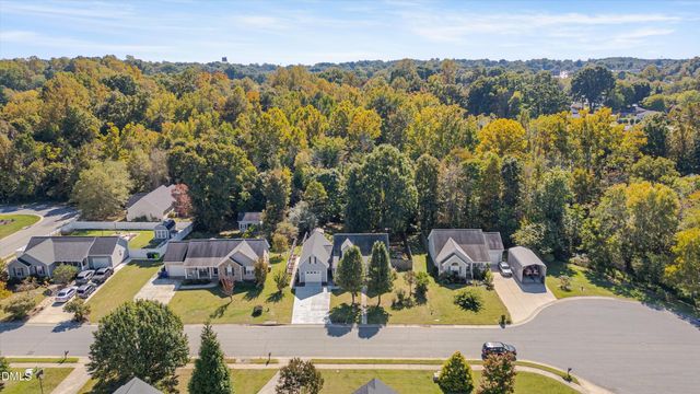204 Esteban Court, Mebane, NC 27302