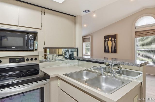 3560 N Timothy Terrace, Beverly Hills, FL 34465