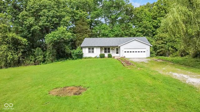 4950 Gene Lane, Nashville, IN 47448