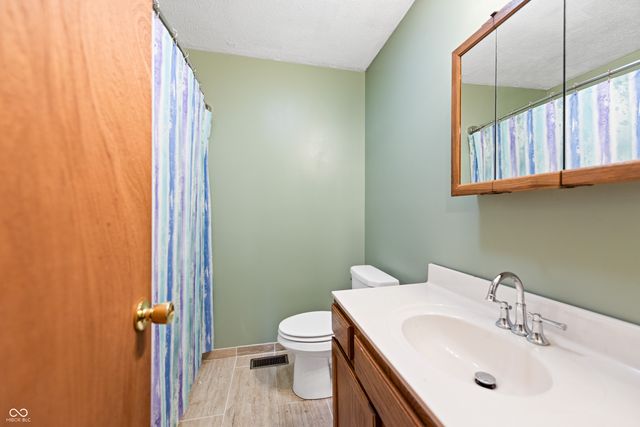 4950 Gene Lane, Nashville, IN 47448