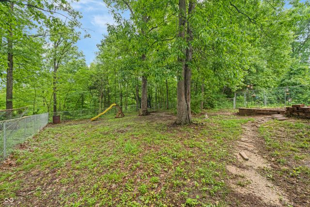 4950 Gene Lane, Nashville, IN 47448
