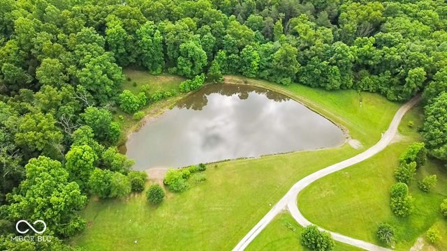 4950 Gene Lane, Nashville, IN 47448
