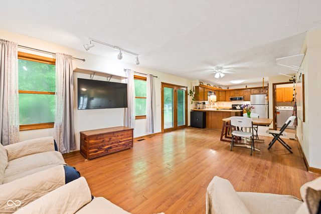 4950 Gene Lane, Nashville, IN 47448