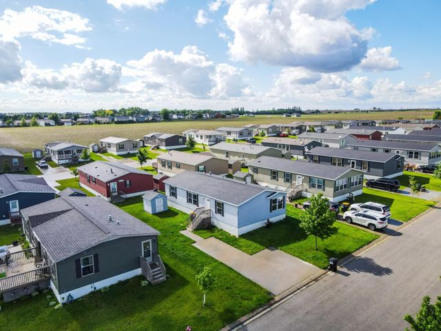 2009 Osprey Pl NW, Stewartville, MN 55976