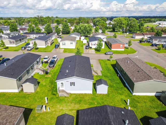 2009 Osprey Pl NW, Stewartville, MN 55976