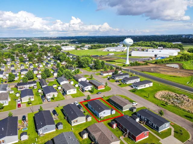 2009 Osprey Pl NW, Stewartville, MN 55976