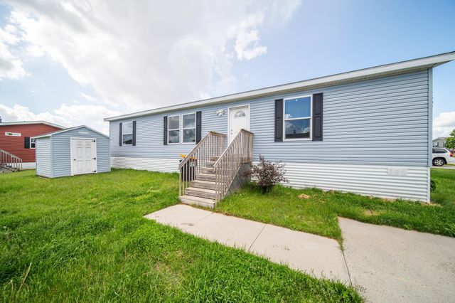 2009 Osprey Pl NW, Stewartville, MN 55976