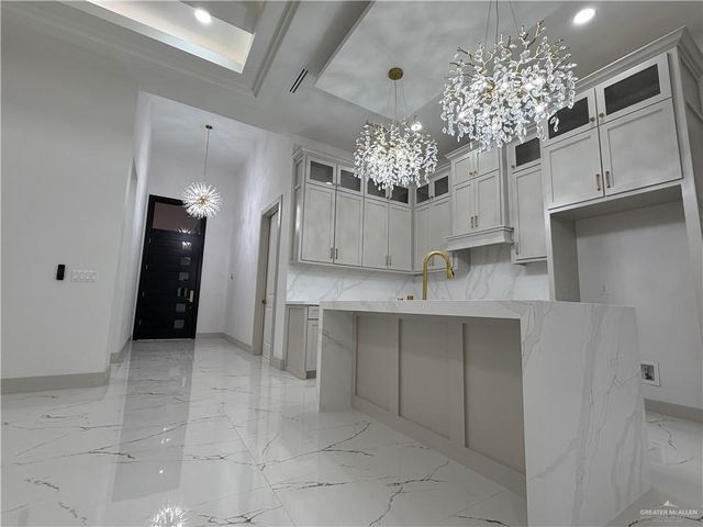 301 N 30th Street, Hidalgo, TX 78557