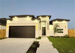 301 N 30th Street, Hidalgo, TX 78557