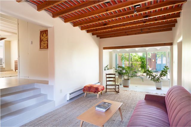 415 Camino Delora, Santa Fe, NM 87505