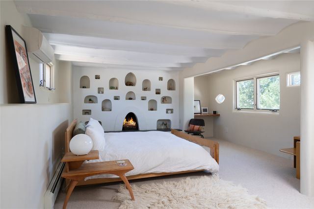 415 Camino Delora, Santa Fe, NM 87505