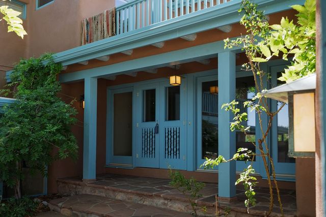 415 Camino Delora, Santa Fe, NM 87505