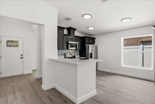 712 BEECHER STREET, Leesburg, FL 34748