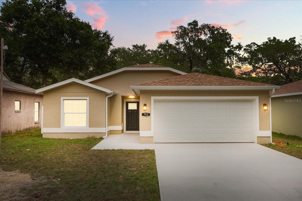 712 BEECHER STREET, Leesburg, FL 34748