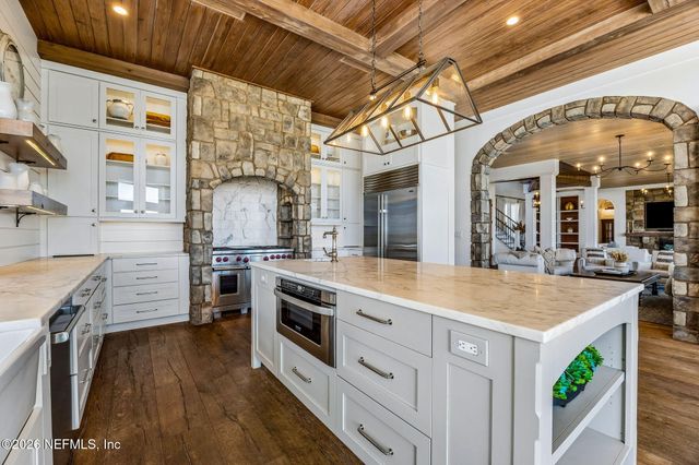 4 OCEAN RIDGE Court, Ponte Vedra Beach, FL 32082