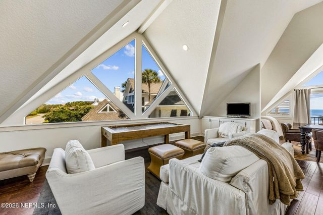 4 OCEAN RIDGE Court, Ponte Vedra Beach, FL 32082