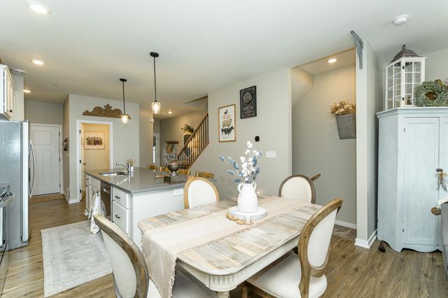 5205 Harvest Square Place NW, Rochester, MN 55901