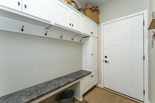 5205 Harvest Square Place NW, Rochester, MN 55901