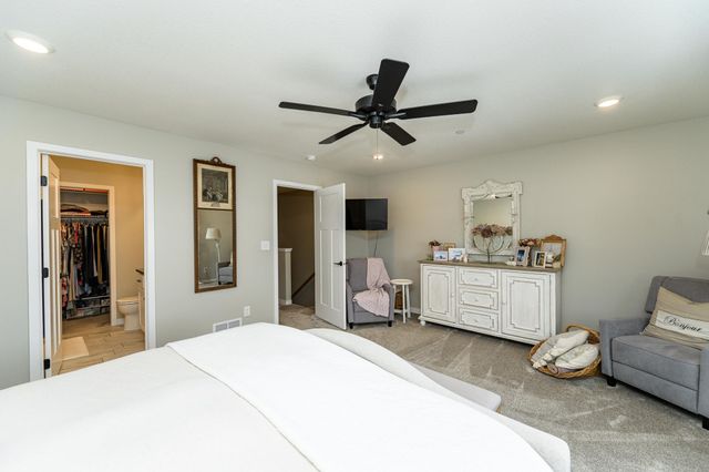 5205 Harvest Square Place NW, Rochester, MN 55901