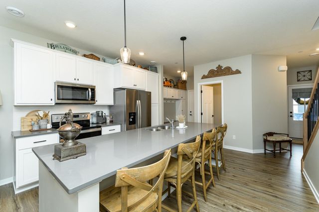 5205 Harvest Square Place NW, Rochester, MN 55901