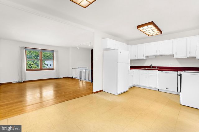 130 CIRCLE RD, Pasadena, MD 21122