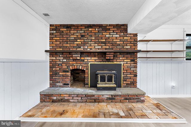 130 CIRCLE RD, Pasadena, MD 21122
