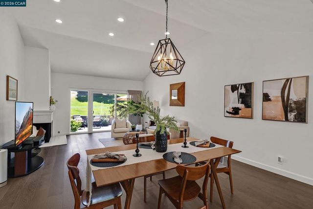 692 Silver Lake Dr, Danville, CA 94526