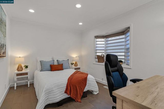 692 Silver Lake Dr, Danville, CA 94526