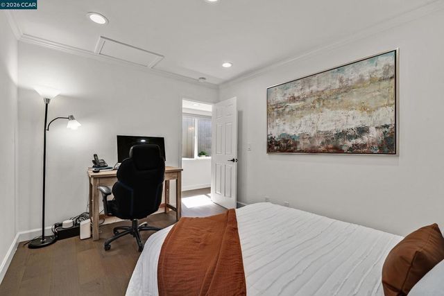 692 Silver Lake Dr, Danville, CA 94526