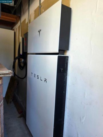 692 Silver Lake Dr, Danville, CA 94526