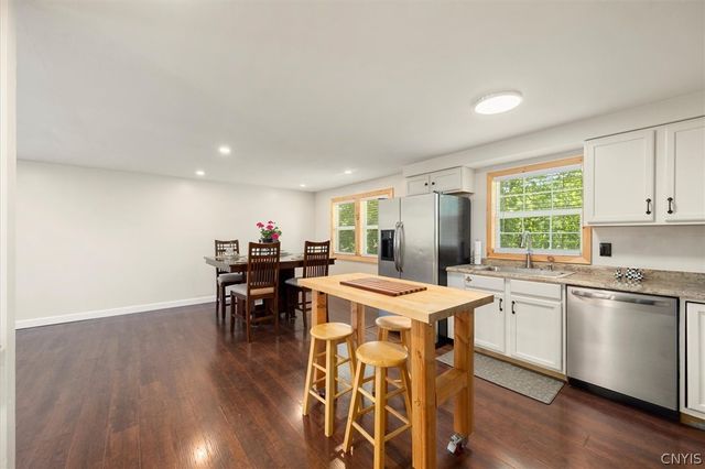 319 Rita Drive, Clay, NY 13212