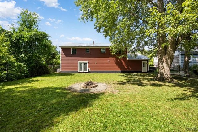 319 Rita Drive, Clay, NY 13212