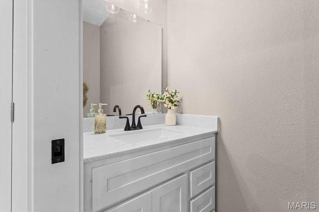 204 W State Street, O'fallon, IL 62269