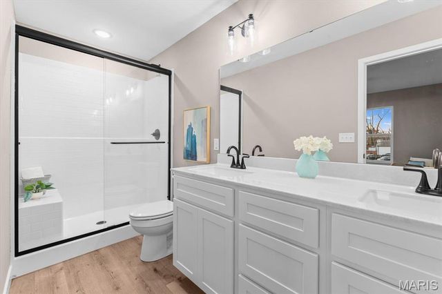 204 W State Street, O'fallon, IL 62269