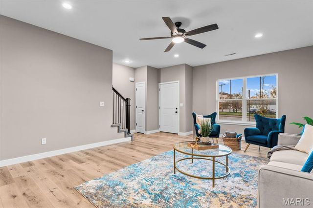 204 W State Street, O'fallon, IL 62269