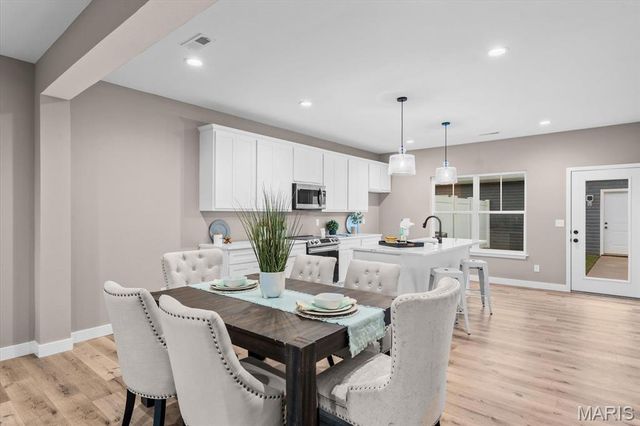 204 W State Street, O'fallon, IL 62269