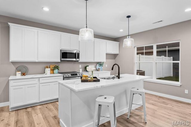 204 W State Street, O'fallon, IL 62269