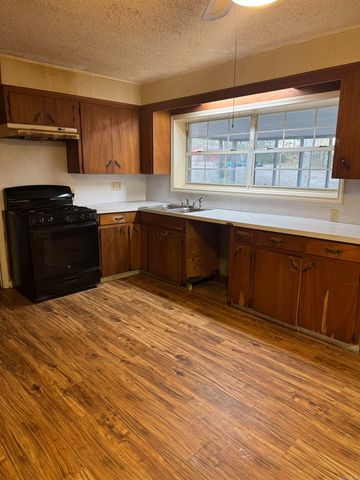 1722 Sorrel, Benton, AR 72015