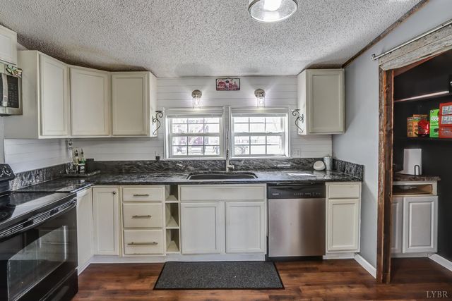 1727 Richmond Highway, Spout Spring, VA 24593