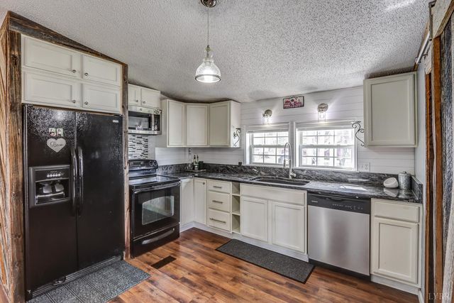 1727 Richmond Highway, Spout Spring, VA 24593