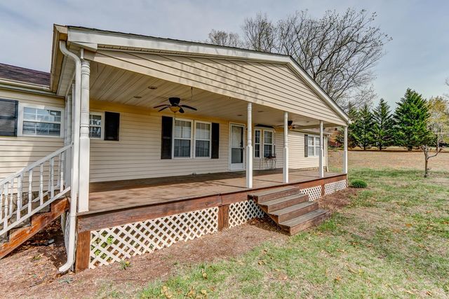1727 Richmond Highway, Spout Spring, VA 24593