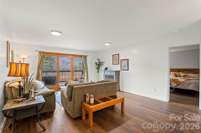 11014 NC 80 Highway S 2B, Burnsville, NC 28714