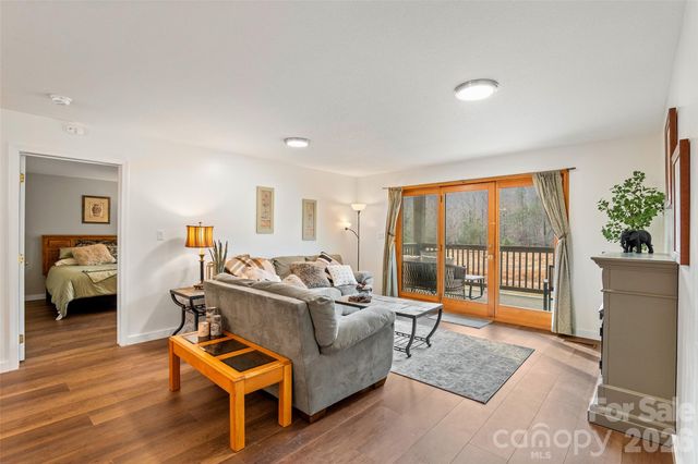 11014 NC 80 Highway S 2B, Burnsville, NC 28714