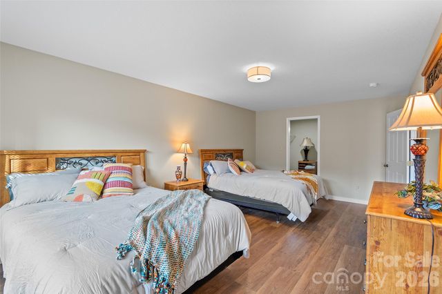 11014 NC 80 Highway S 2B, Burnsville, NC 28714